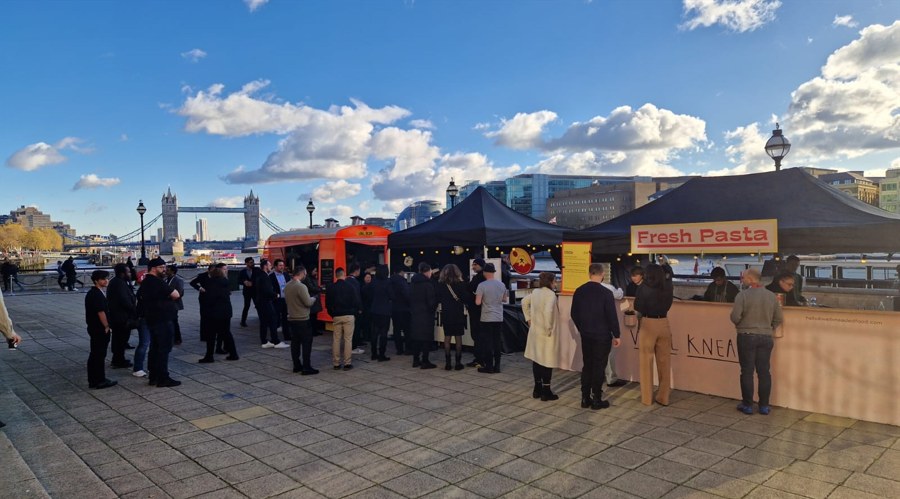 山东组织农村假冒伪劣食品专项执法行动罚没物品公开销毁活动